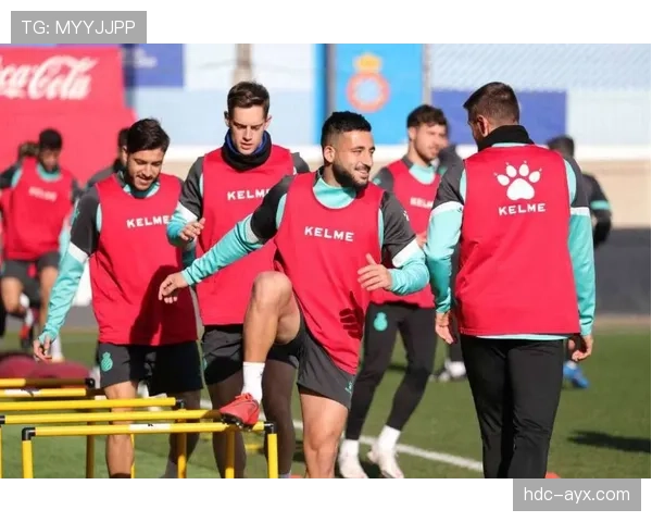 劳塔罗禁区再显神威,关键表现助球队取胜