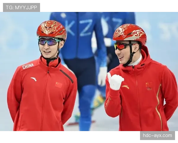 任子威训练完直接啃鸡腿，这自律和放纵切换也太真实了